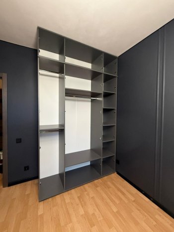 Шкаф 1600 мм 4-х створчатый Норд с антресолью графит (Миф) в Качканаре - kachkanar.mebel-e96.ru